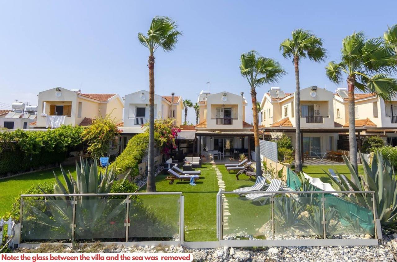 Beachfront Villa Carpe Diem Kiti Екстер'єр фото